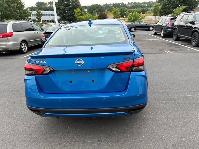 Used 2024 Nissan Versa SR FWD image 10