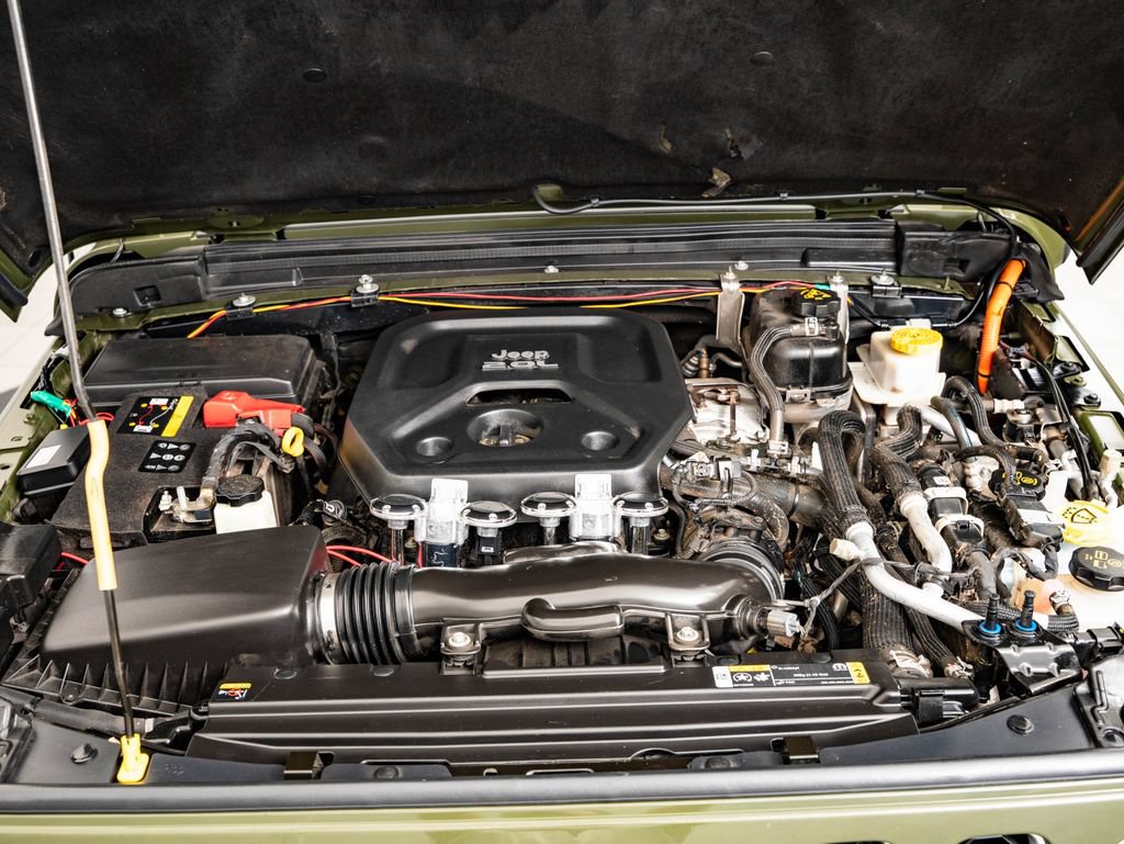 Used 2021 Jeep Wrangler Unlimited Sahara AWD/4WD image 47