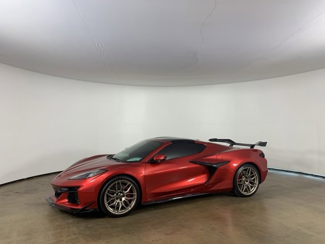 Used 2025 Chevrolet Corvette Z06 w/ Stealth Interior Trim Package image 2