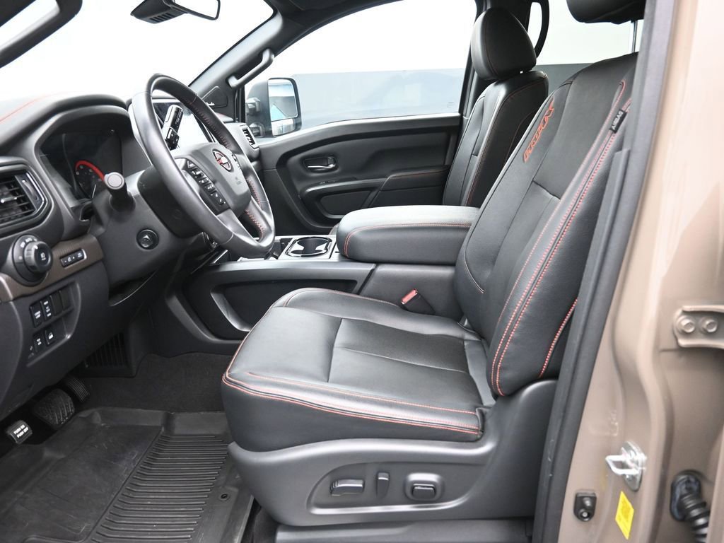 Used 2023 Nissan Titan PRO-4X w/ Pro-4x Convenience Package image 21