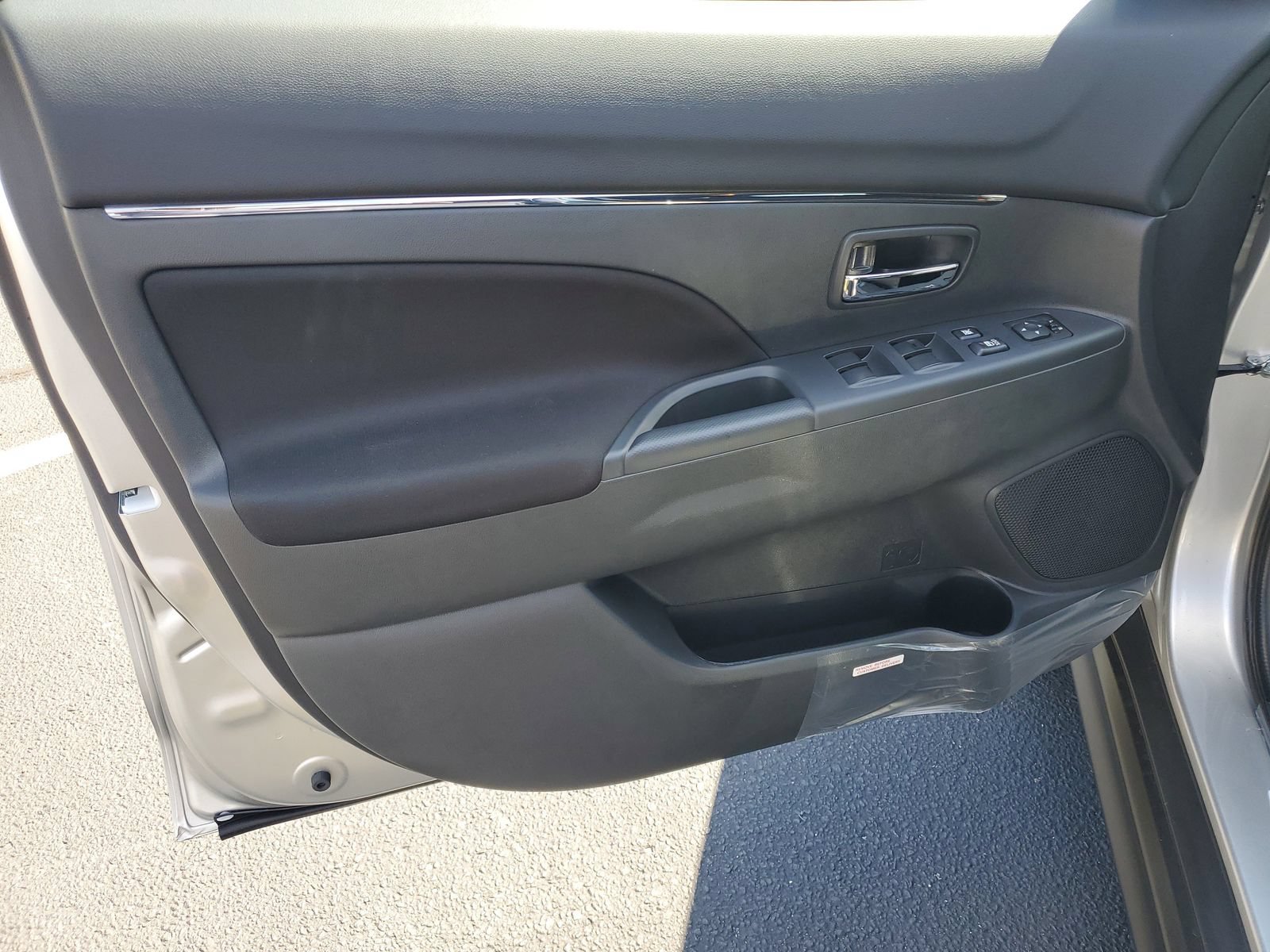 New 2026 Mitsubishi Outlander Sport LE AWD/4WD image 8
