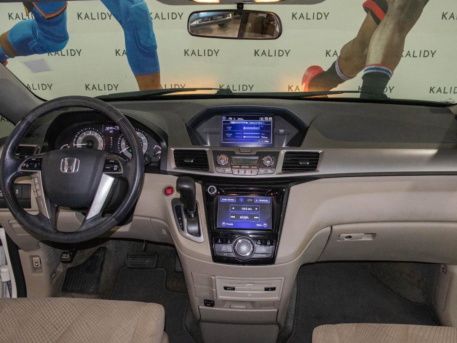 Used 2016 Honda Odyssey SE image 3