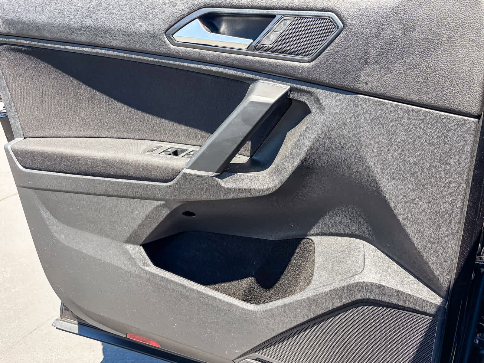 Used 2018 Volkswagen Tiguan S FWD image 20