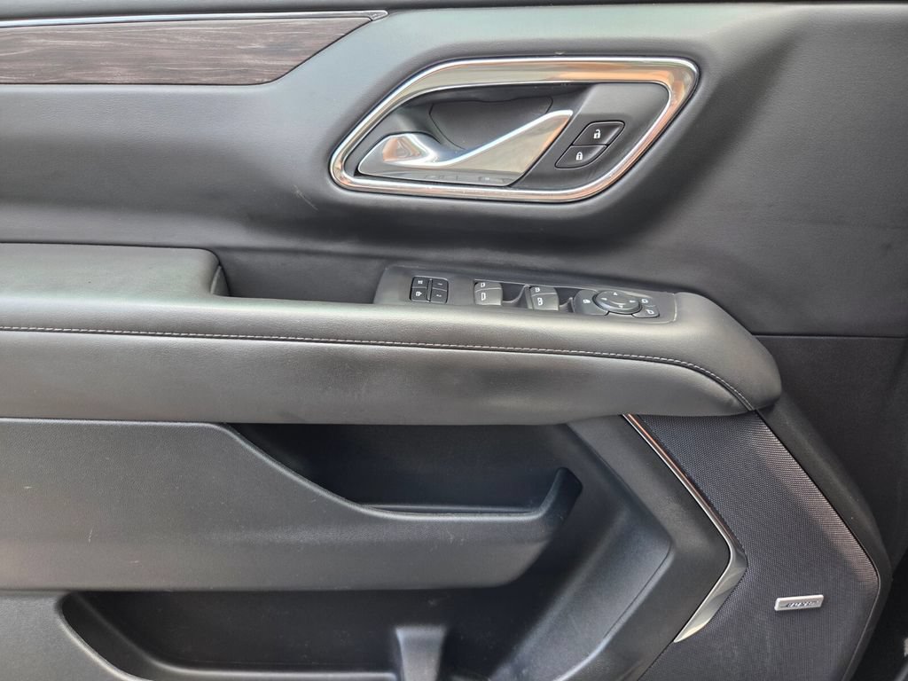 Used 2024 Chevrolet Suburban Z71 AWD/4WD image 33