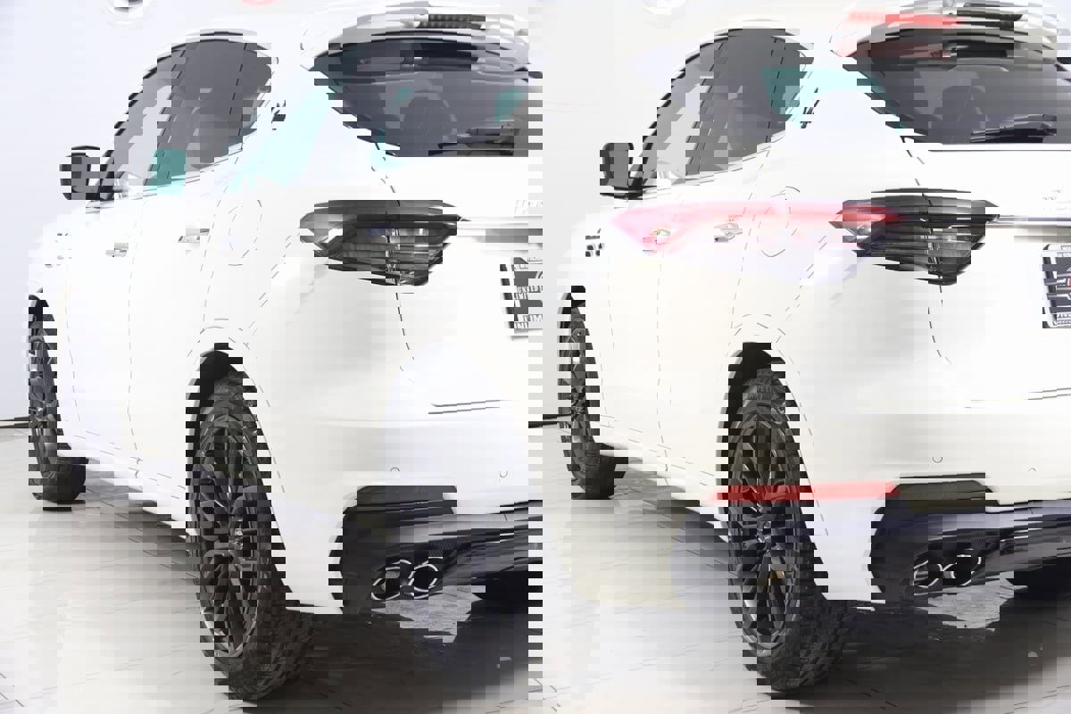 Used 2022 Maserati Levante Modena image 27