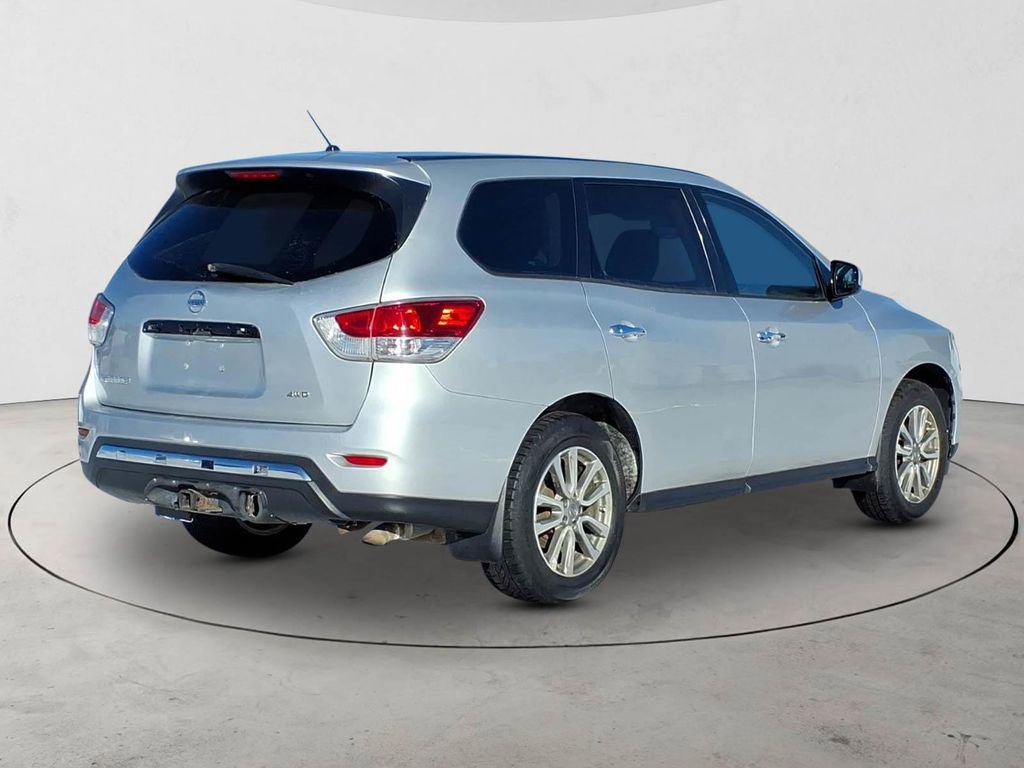 Used 2015 Nissan Pathfinder S image 5