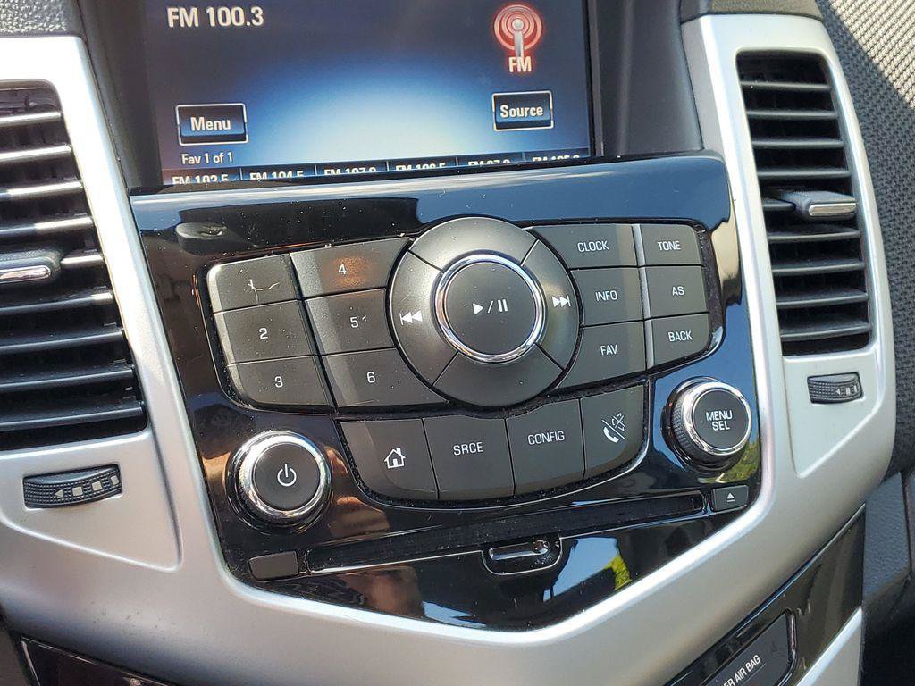 Used 2015 Chevrolet Cruze LT w/ Sun And Sound Package FWD image 17