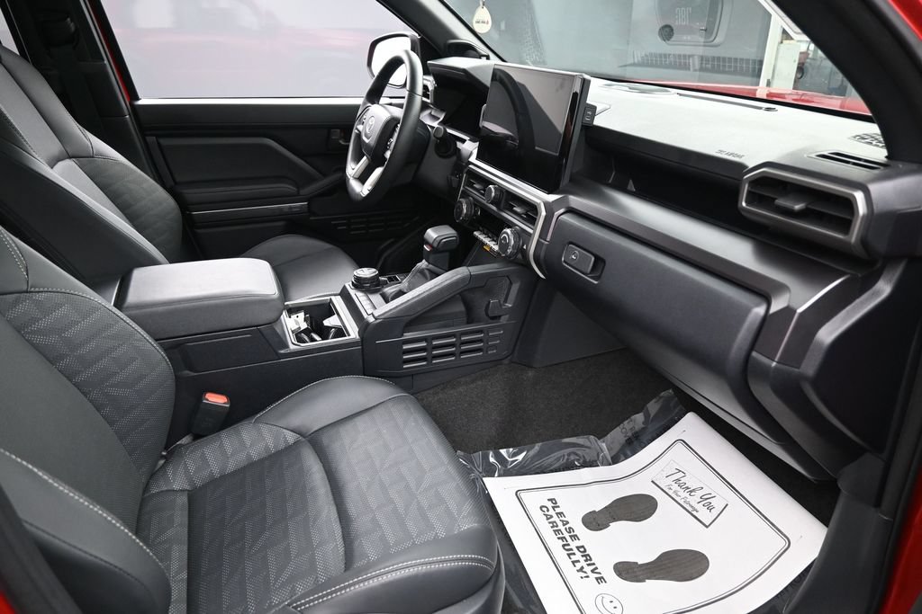 Used 2025 Toyota 4Runner TRD Off-Road Premium w/ Tow Technology Package AWD/4WD image 31