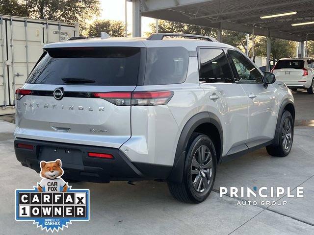 Used 2024 Nissan Pathfinder SV image 11