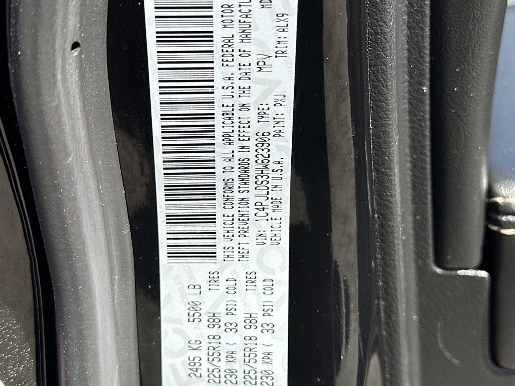 Used 2017 Jeep Cherokee High Altitude image 32