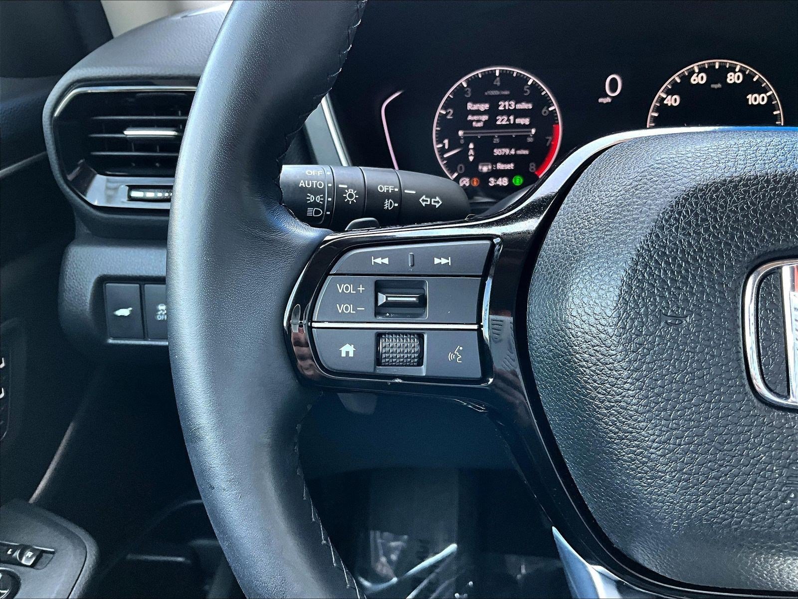 Used 2025 Honda Pilot EX-L image 11