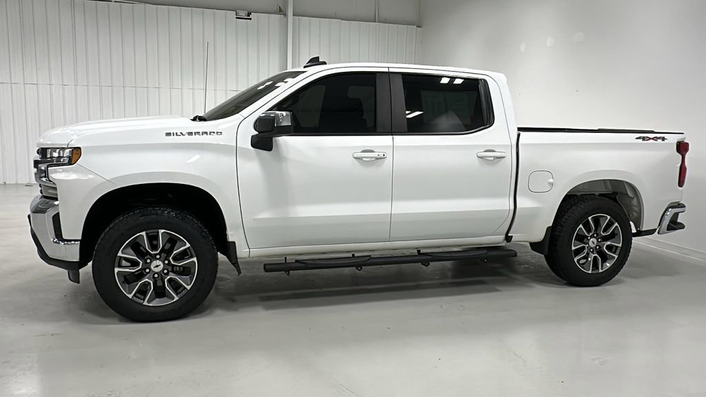 Used 2021 Chevrolet Silverado 1500 LT image 3