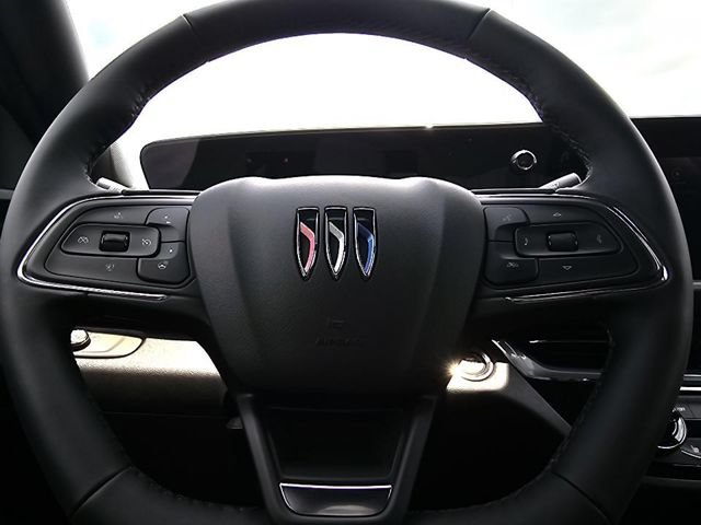 Used 2024 Buick Envista Sport Touring w/ Convenience I Package FWD image 27