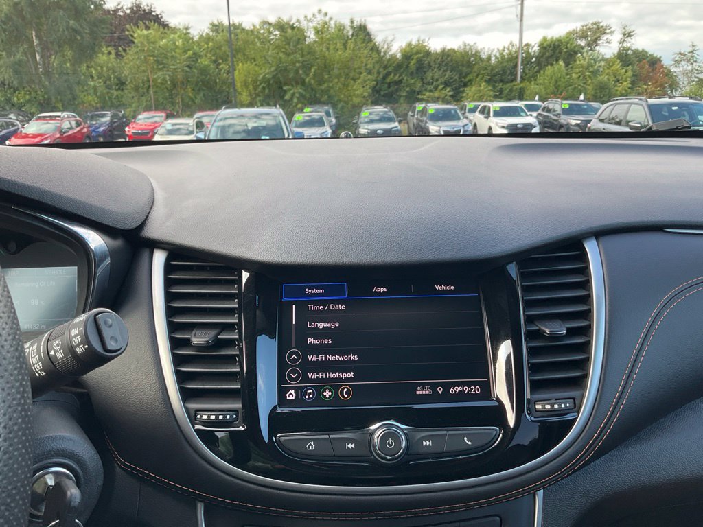 Used 2021 Chevrolet Trax LT FWD image 20