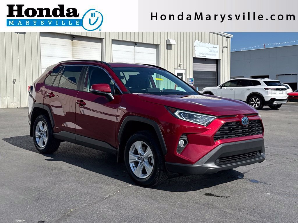 Used 2020 Toyota RAV4 XLE w/ All Weather Liner Package AWD/4WD image 1
