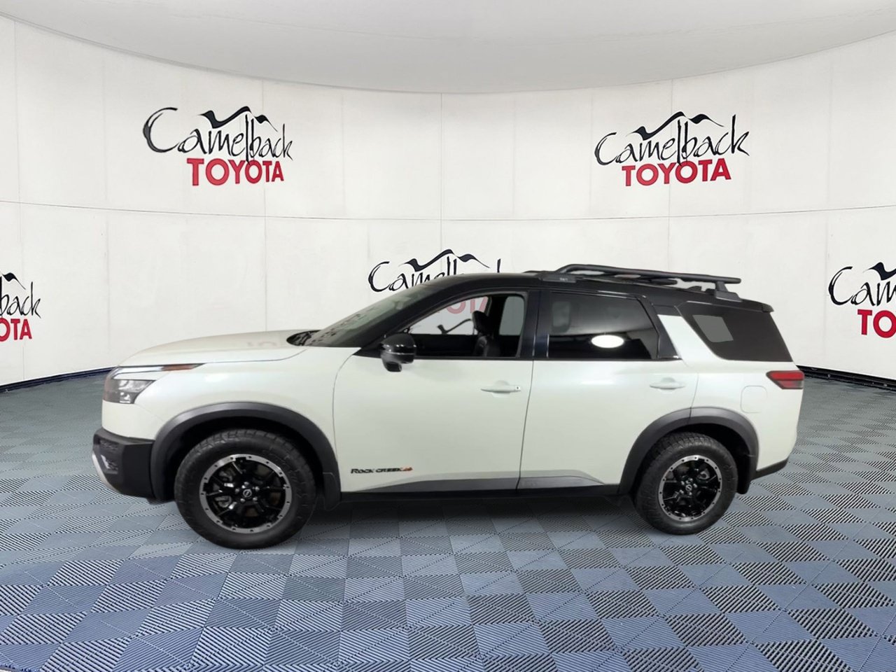 Used 2024 Nissan Pathfinder Rock Creek AWD/4WD image 8
