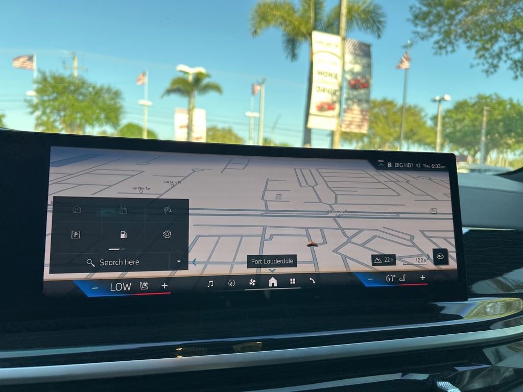 Used 2024 BMW X7 xDrive40i w/ M Sport Package image 11