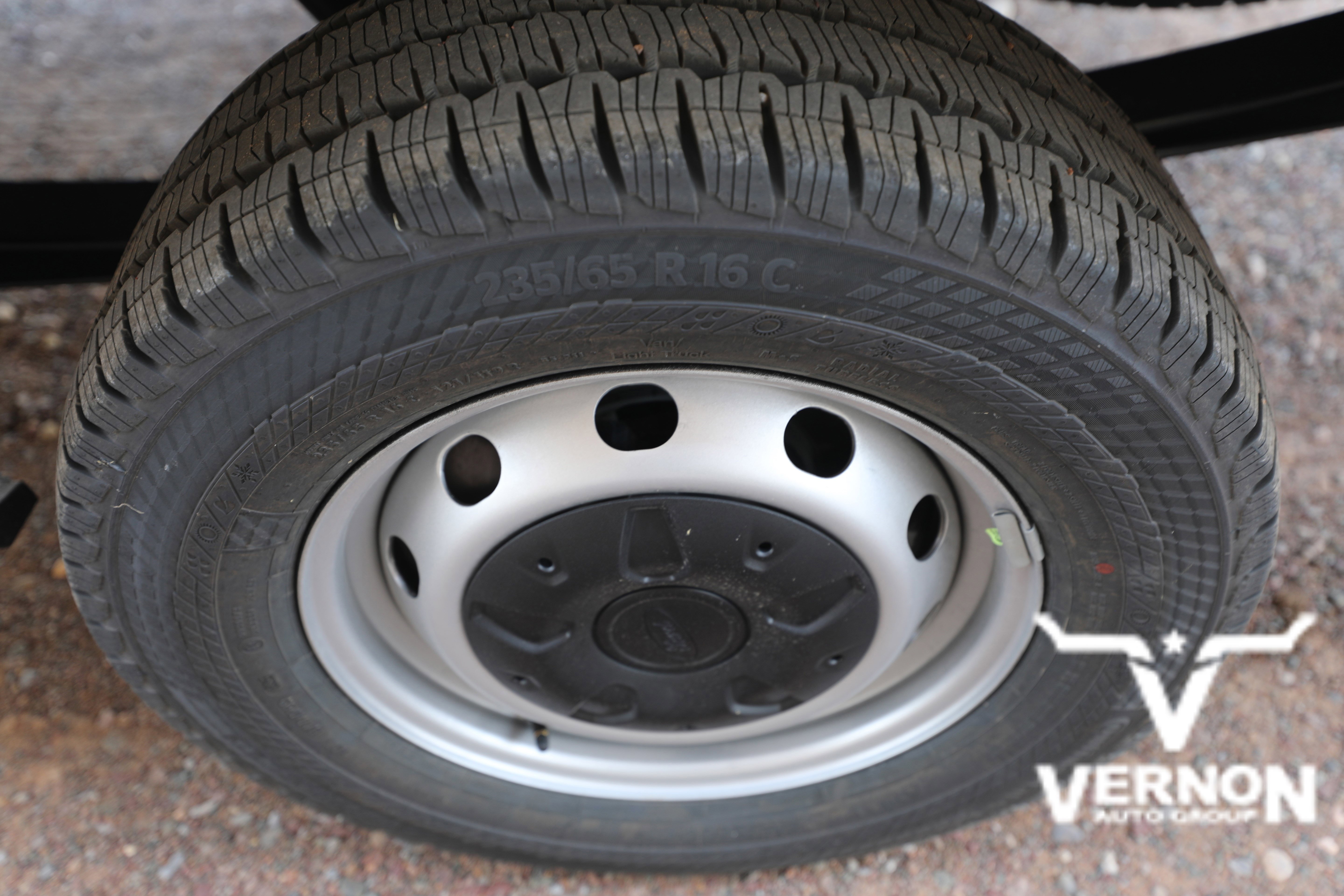 New 2025 Ford Transit 250 148 Medium Roof w/ Load Area Protection Package image 32