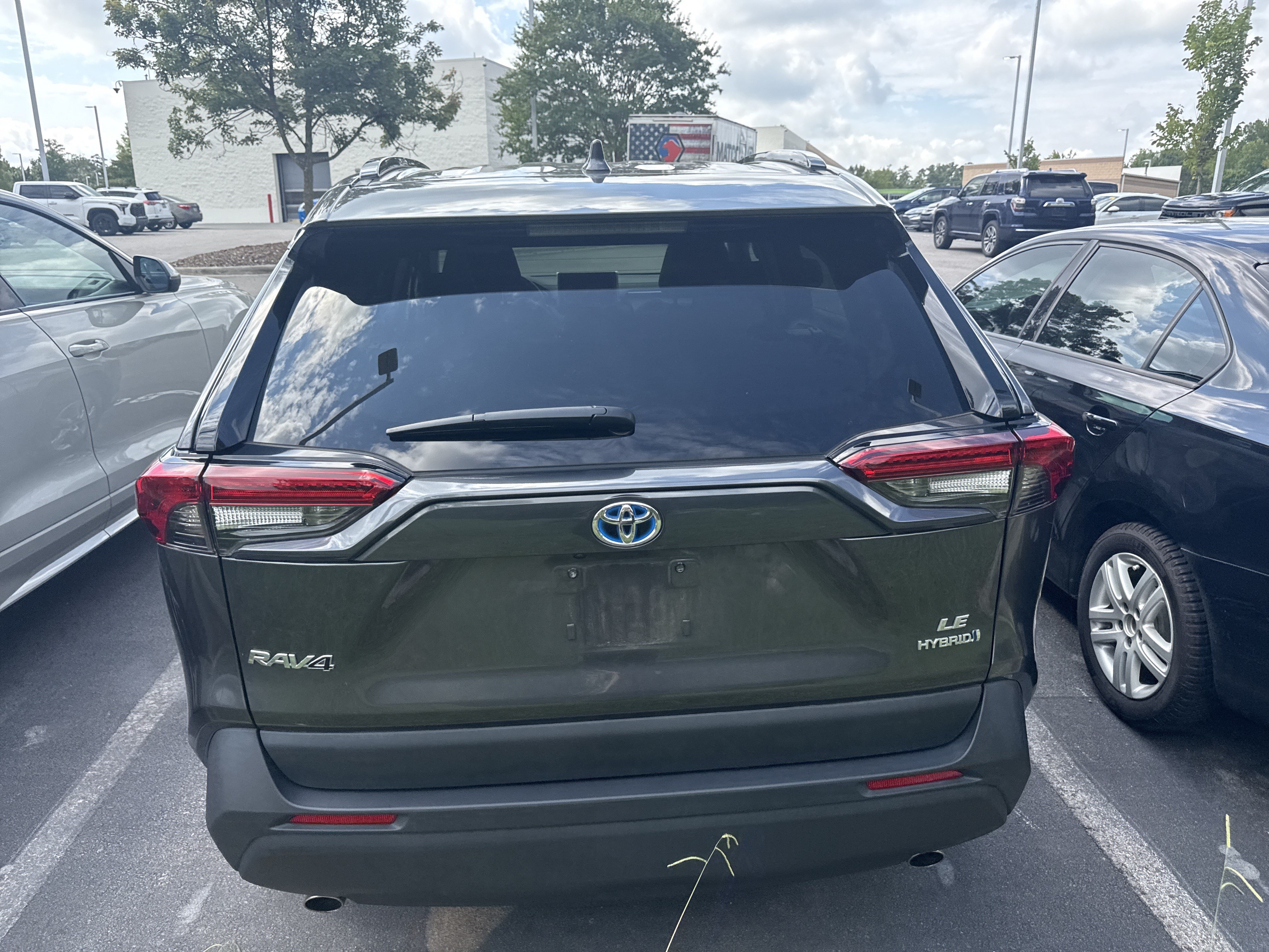Used 2024 Toyota RAV4 LE AWD/4WD image 42