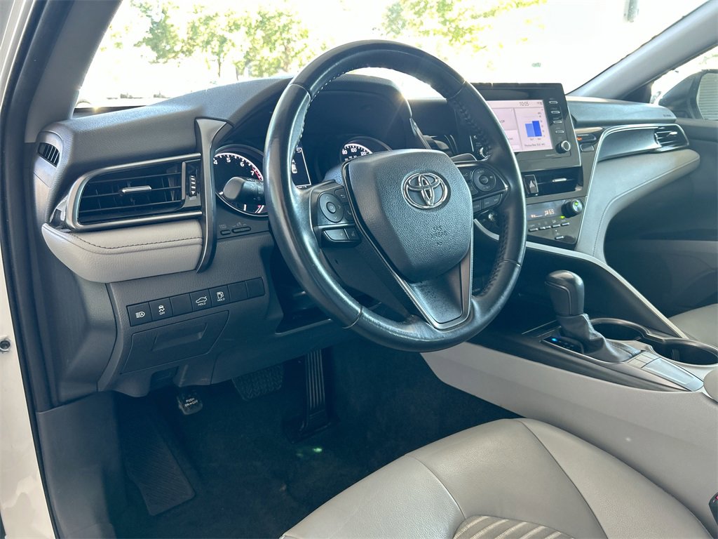 Used 2024 Toyota Camry SE w/ Convenience Package image 14
