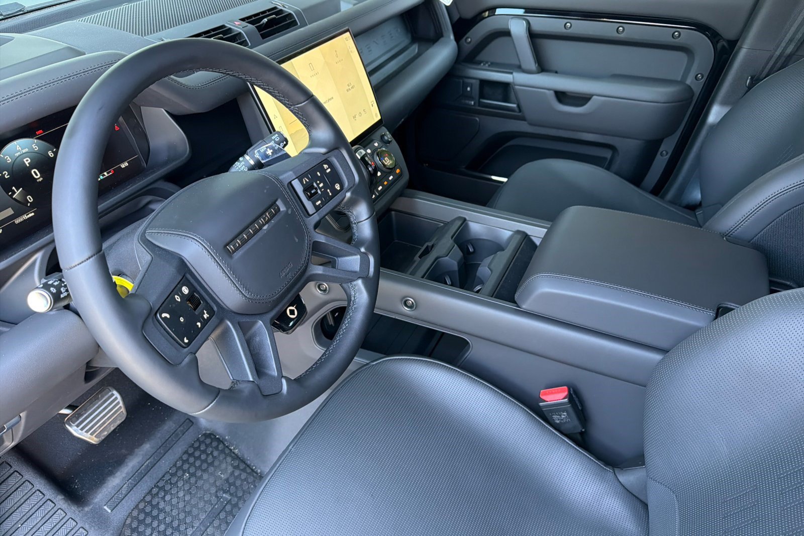 New 2026 Land Rover Defender 110 OCTA AWD/4WD image 4
