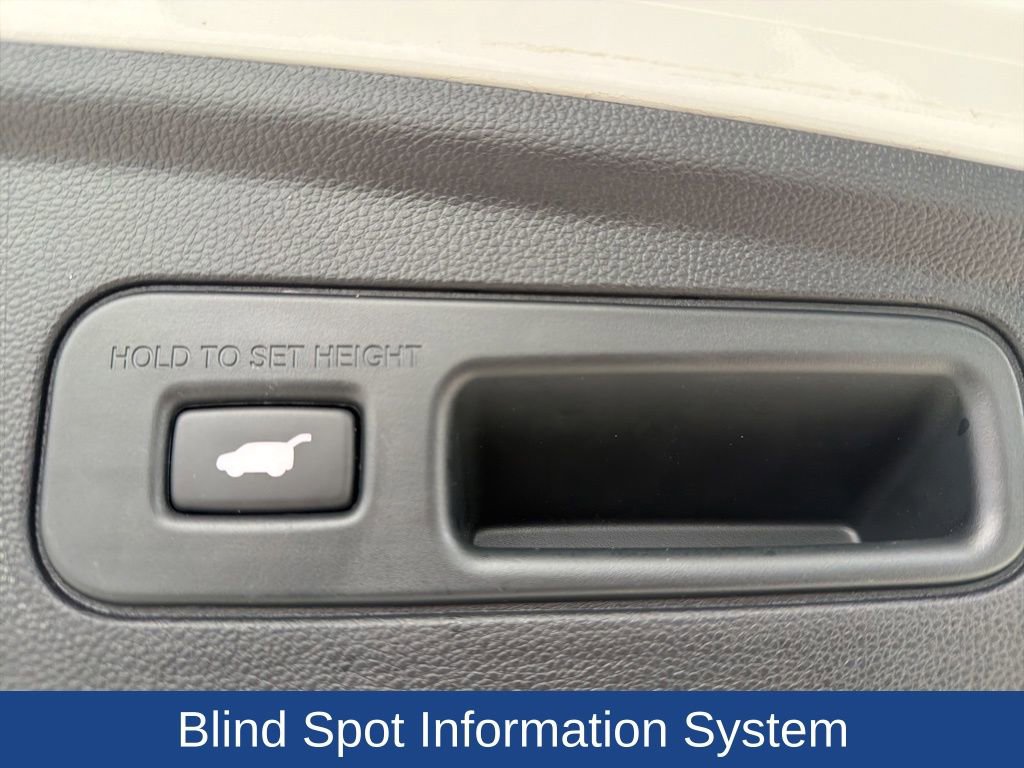 Used 2023 Acura MDX FWD w/ Technology Package image 10