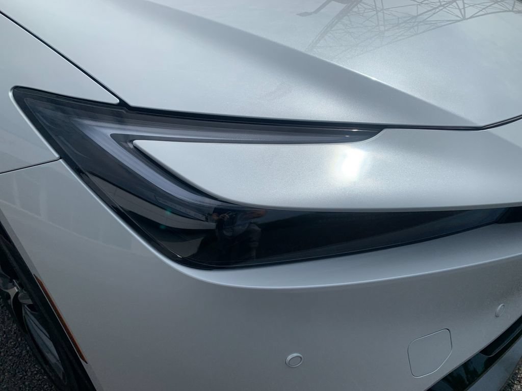 New 2026 Toyota Prius XLE FWD image 32