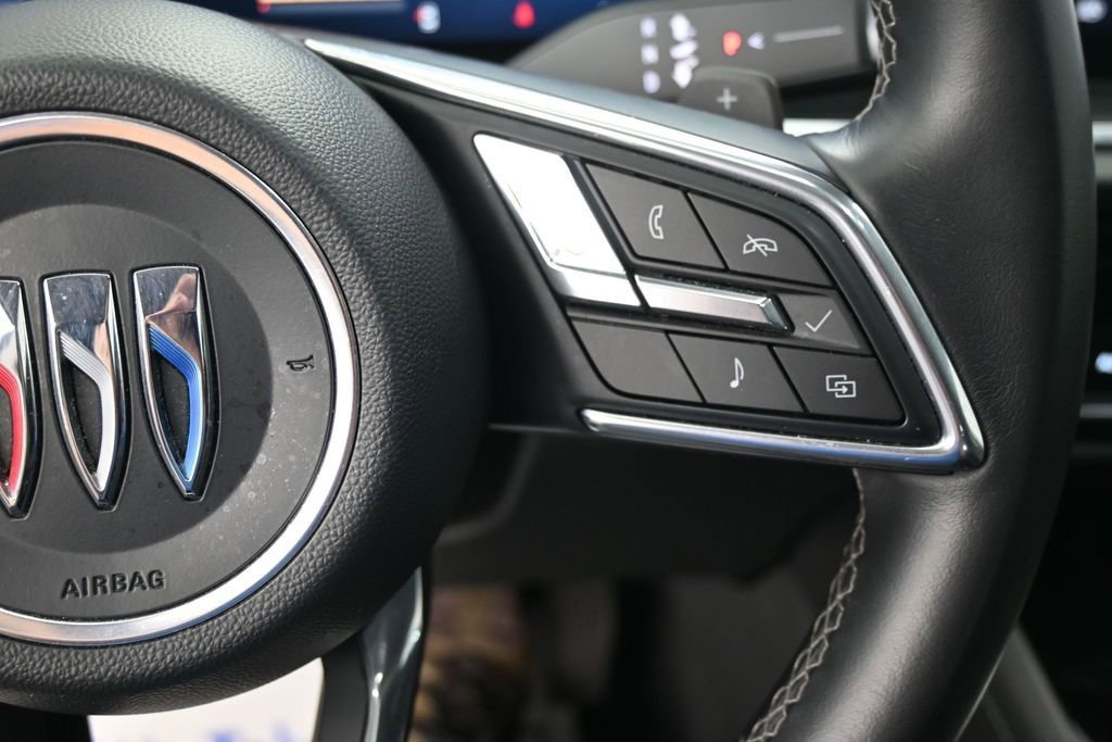 Used 2024 Buick Envision Preferred AWD/4WD image 37