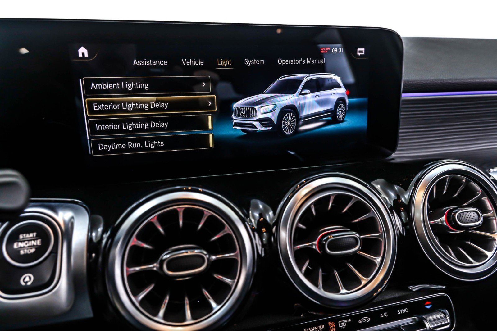 Used 2022 Mercedes-Benz GLB 35 AMG AMG GLB 35 4MATIC SUV image 20