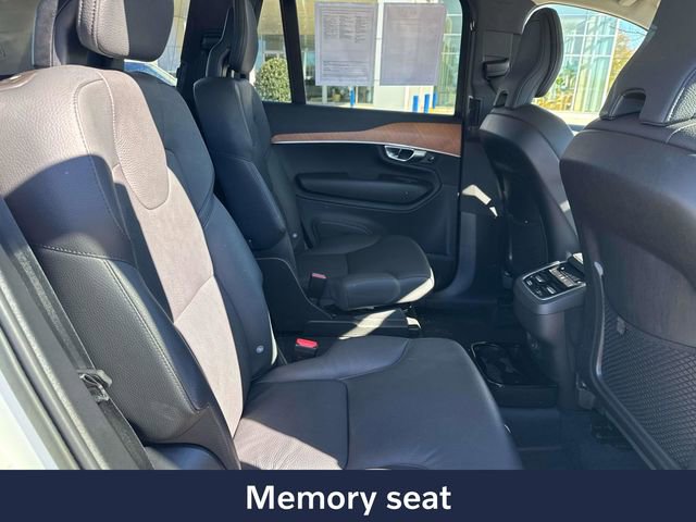 Used 2023 Volvo XC90 B6 Plus image 12