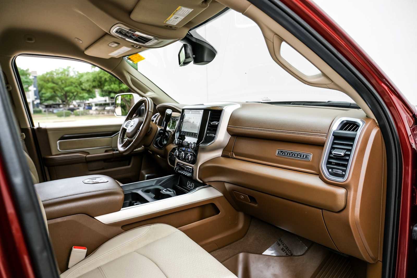 Used 2022 RAM 2500 Laramie AWD/4WD image 15