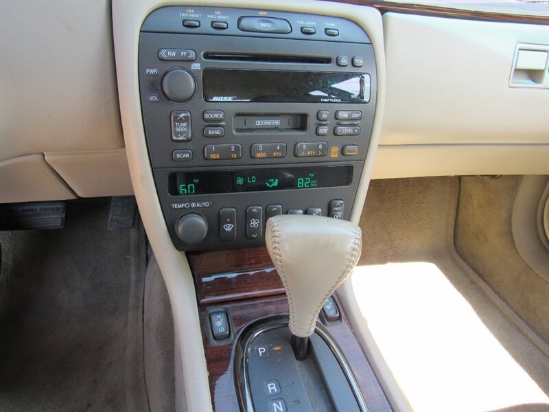 Used 2001 Cadillac Eldorado Touring FWD image 20