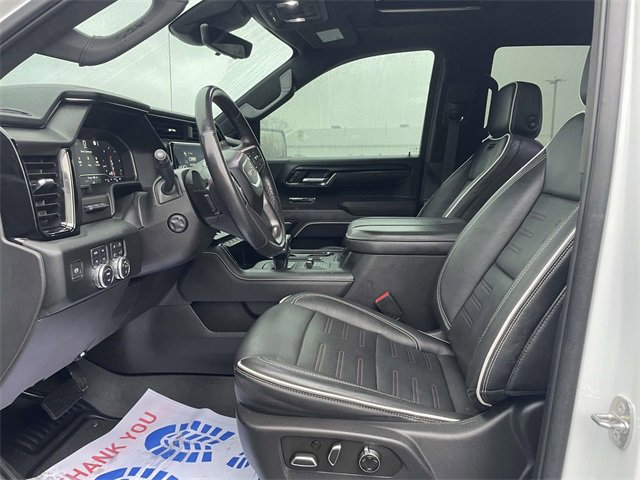 Used 2023 GMC Sierra 1500 AT4X image 16