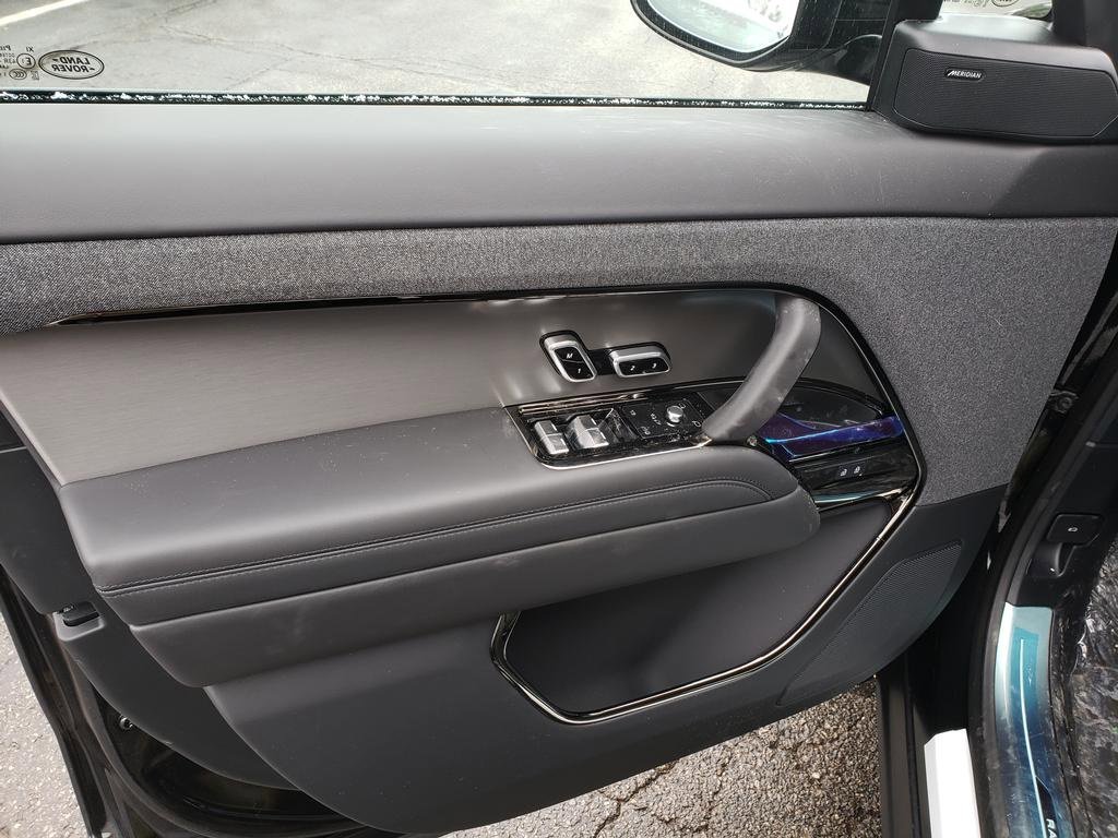 New 2026 Land Rover Range Rover Sport Dynamic SE image 12