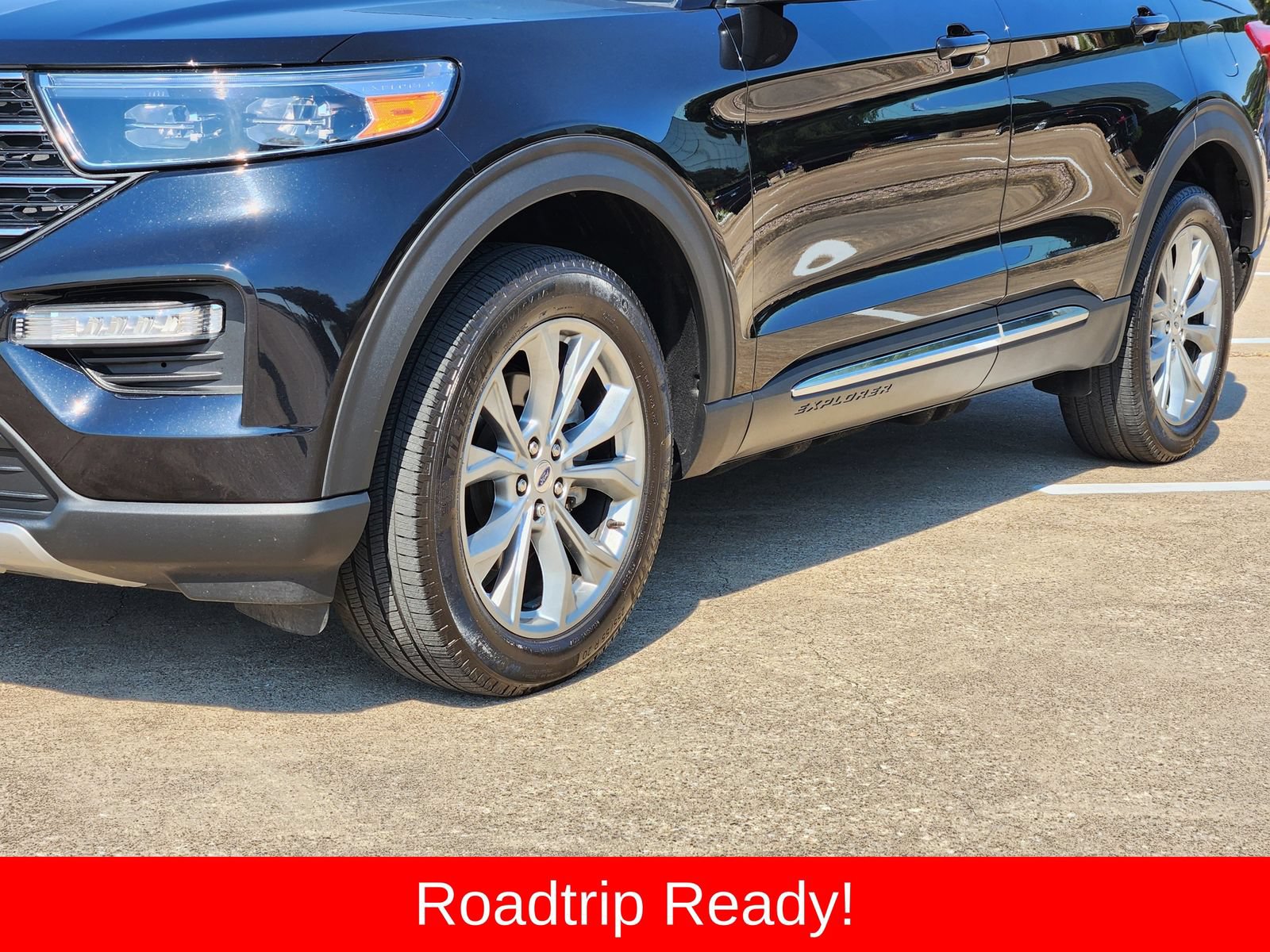 Used 2024 Ford Explorer XLT w/ Equipment Group 202A AWD/4WD image 12