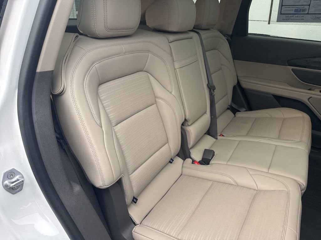 Used 2024 Lincoln Nautilus Reserve w/ Equipment Group 202A image 30