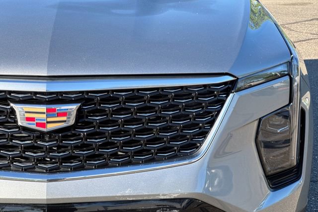Used 2024 Cadillac XT4 Premium Luxury image 51