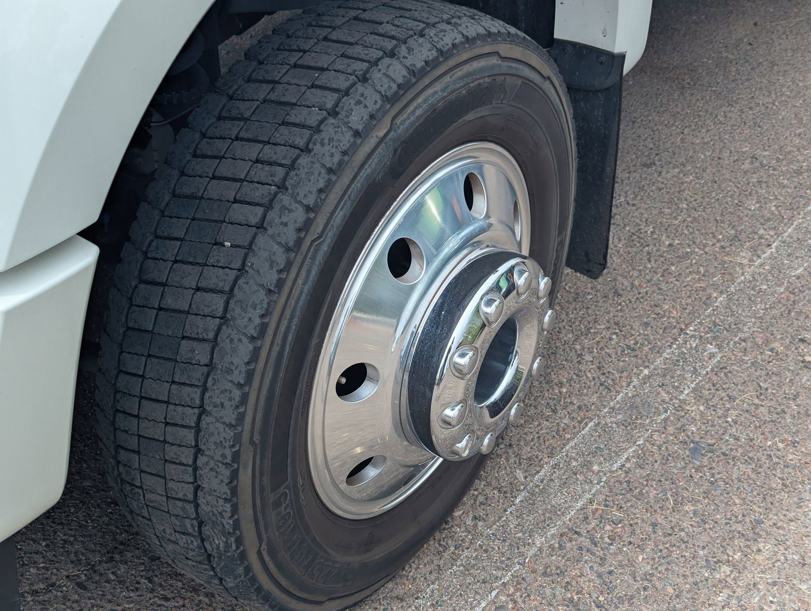 Used 2021 Ford F450 Platinum w/ FX4 Off-Road Package AWD/4WD image 5