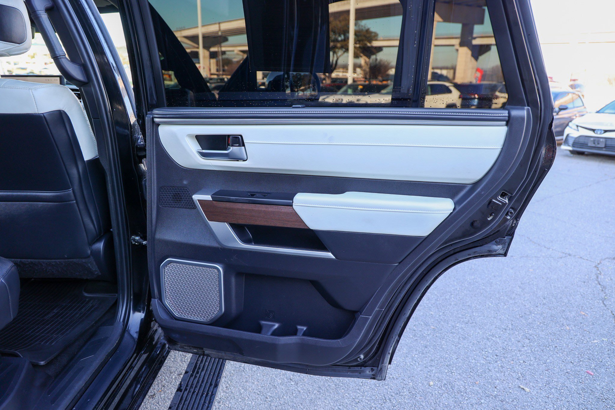 Used 2023 Toyota Sequoia Capstone image 44