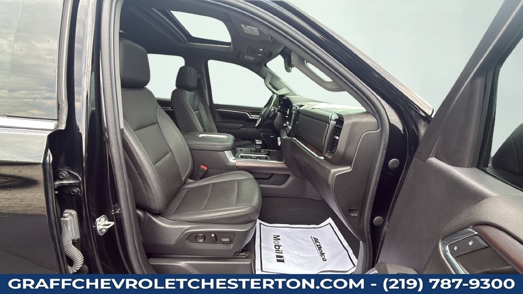 Used 2022 GMC Sierra 1500 SLT w/ SLT Convenience Package AWD/4WD image 33