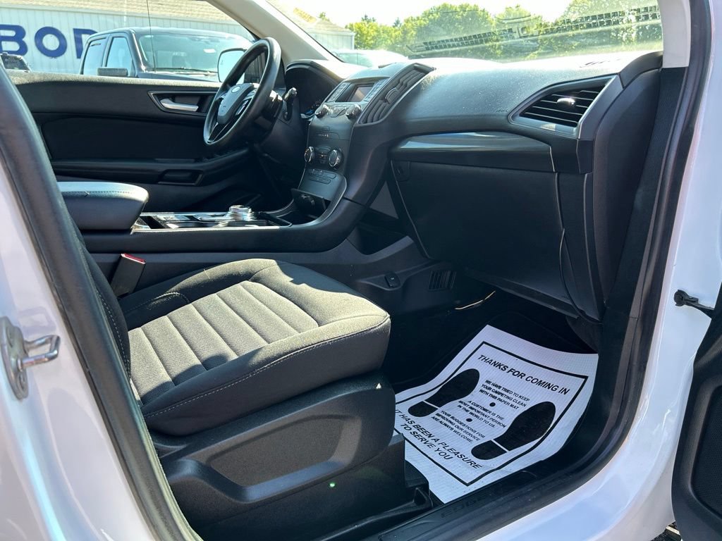 Used 2019 Ford Edge SE AWD/4WD image 45