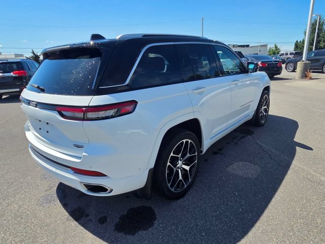Used 2023 Jeep Grand Cherokee Summit AWD/4WD image 19