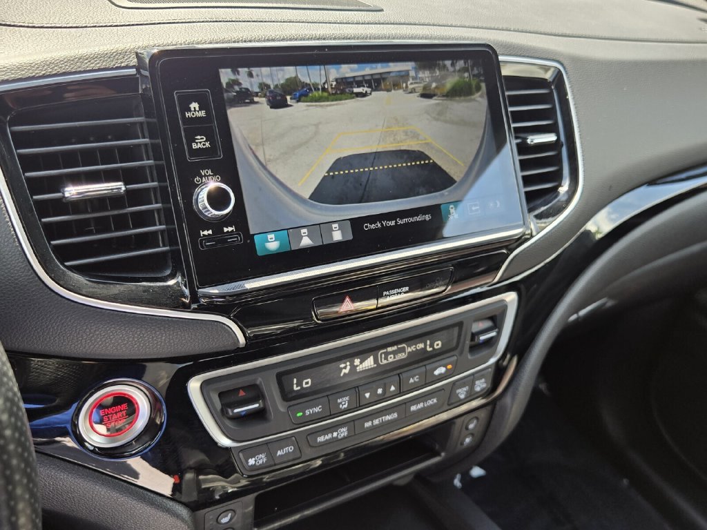 Certified 2025 Honda Ridgeline Black Edition image 20