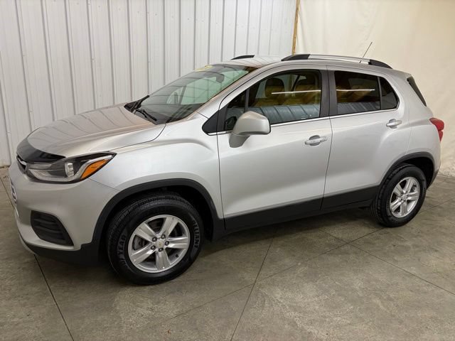 Used 2020 Chevrolet Trax LT w/ LT Convenience Package AWD/4WD image 4