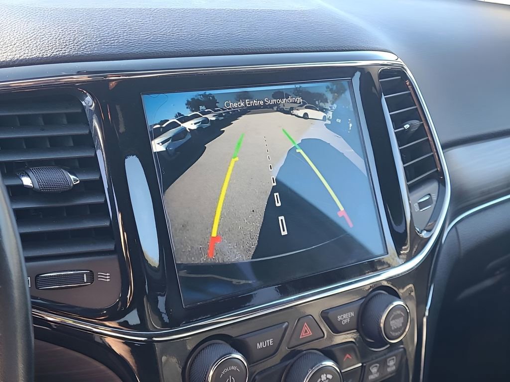 Used 2021 Jeep Grand Cherokee Limited w/ Luxury Group II image 29