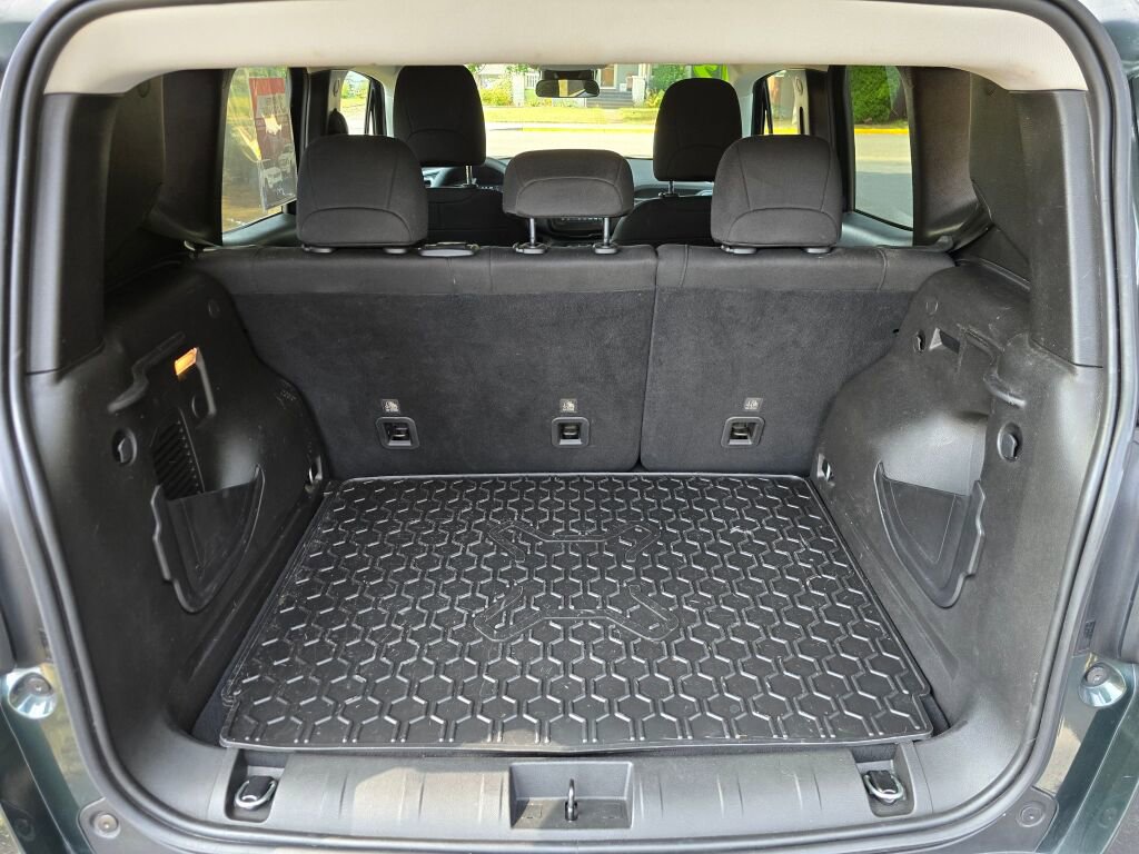 Used 2021 Jeep Renegade Sport image 6