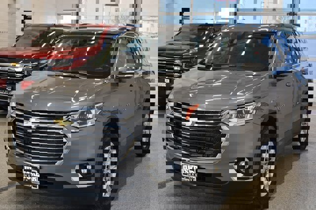 Used 2020 Chevrolet Traverse LT image 9