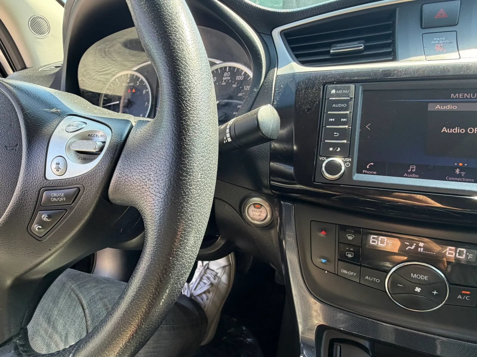 Used 2019 Nissan Sentra SR FWD image 15