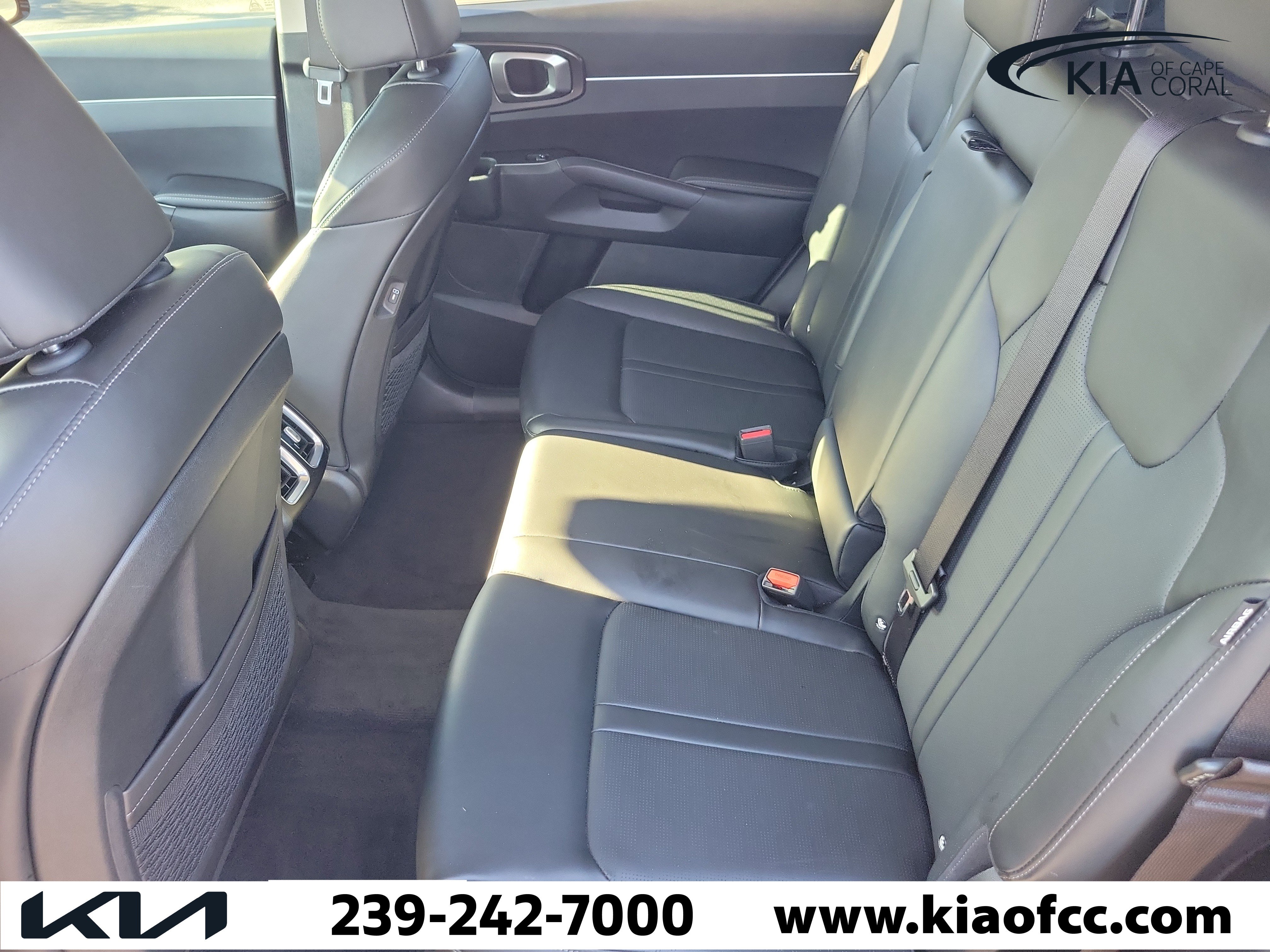 Certified 2025 Kia Sorento S w/ Panoramic Sunroof Package FWD image 12