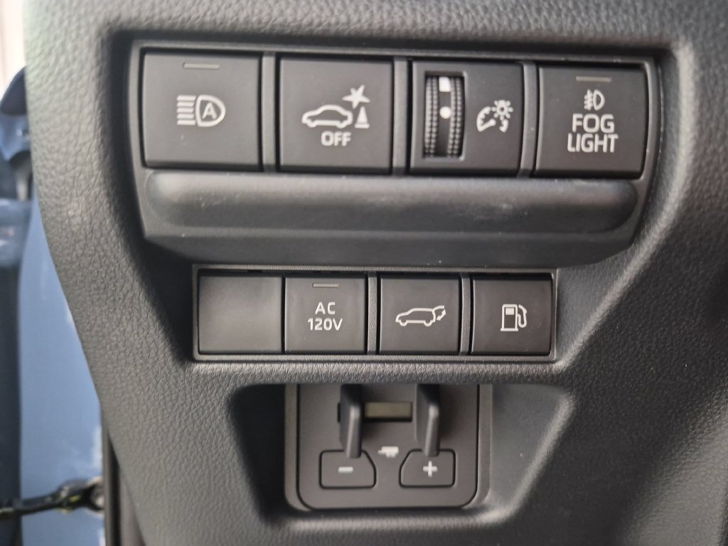 Used 2026 Toyota Land Cruiser w/ Premium Package AWD/4WD image 12